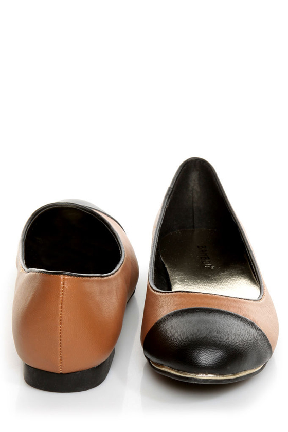 Bamboo Mansion 15 Chestnut Brown and Black Cap-Toe Flats