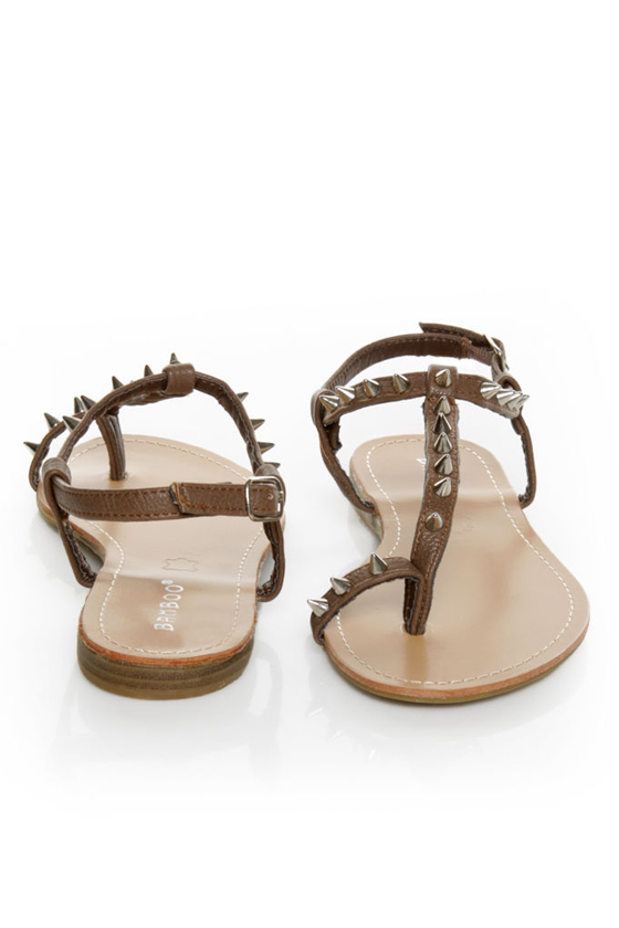 Bamboo Steno 20 Taupe Toe Ring T-Strap Spiked Sandals