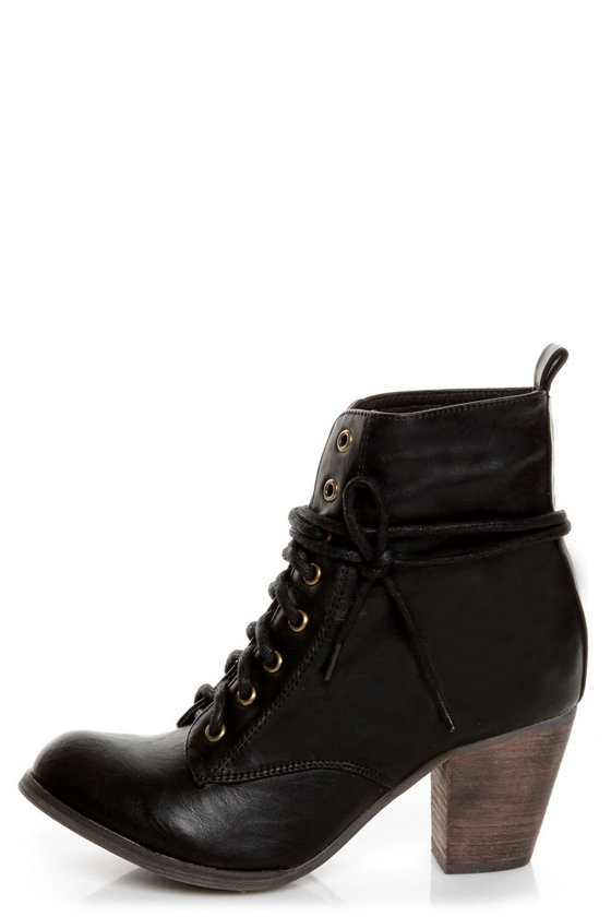 Chelsea Crew Detour Black Lace-Up Ankle Booties