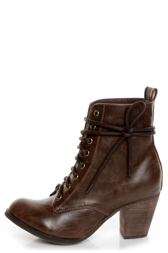 Chelsea Crew Detour Brown Lace-Up Ankle Booties