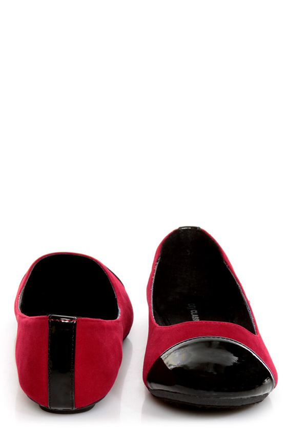 City Classified Yaku Lipstick Red and Black Cap-Toe Ballet Flats