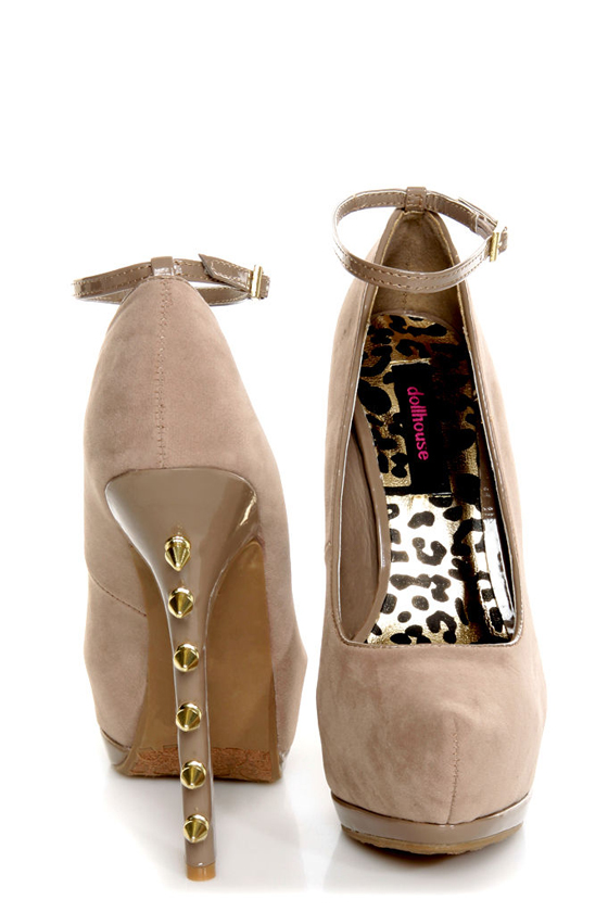 Dollhouse Notorious Taupe Studded Platform Pumps