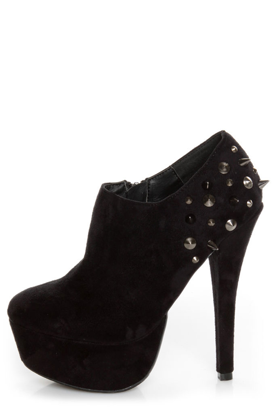 Fahrenheit Nandi 10 Black Spiked and Studded Platform Booties
