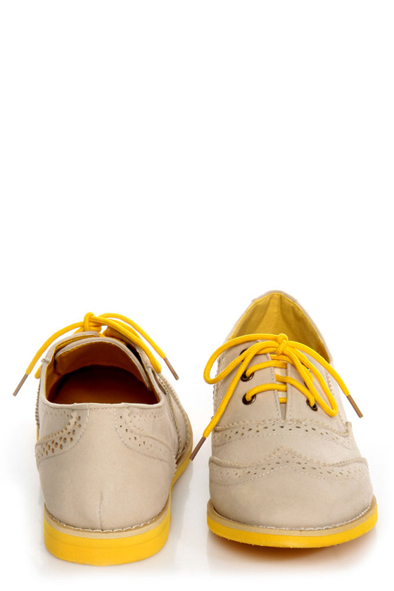 Lisa 1 Beige and Yellow Velvet Brogue Lace-Up Oxford Flats
