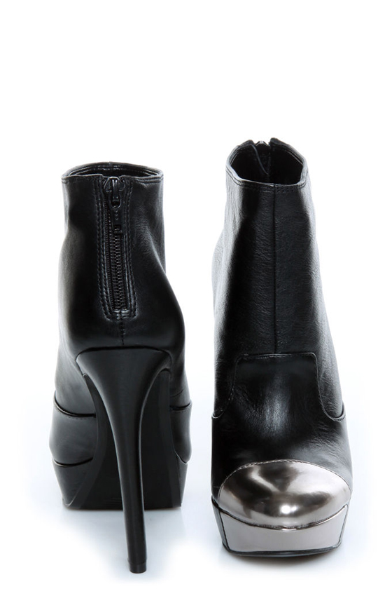 Jessica Simpson Essas Black and Silver Cap-Toe Platform Booties