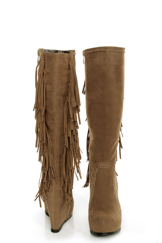 Luichiny Top That Tan Fringe Wedge Boots