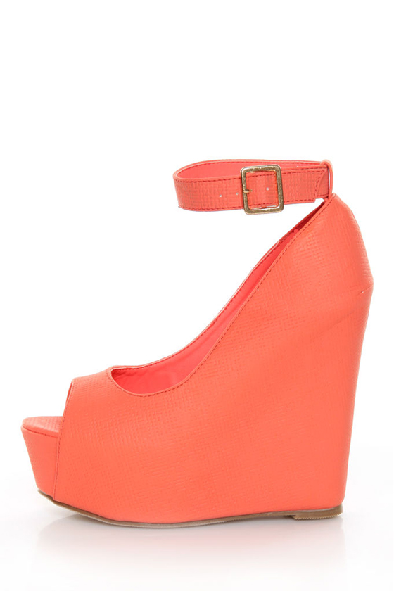 Mona Mia Yurian Coral Textured Peep Toe Platform Wedges