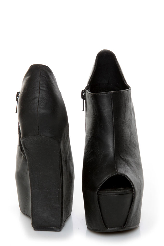 Privileged Keaton Black Shootie Heelless Platforms
