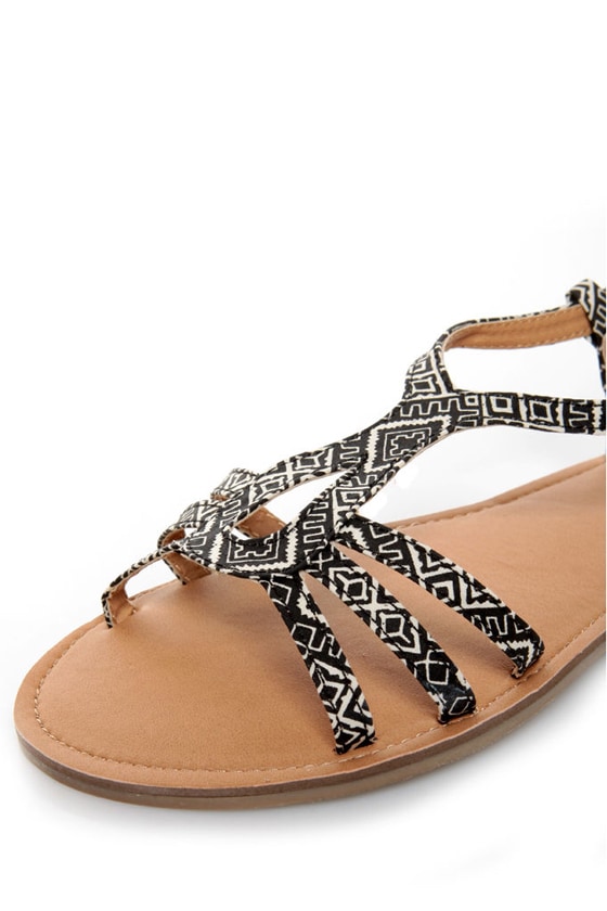 qupid flat sandals