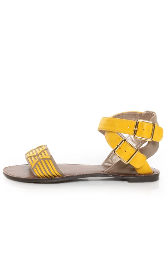 qupid flat sandals
