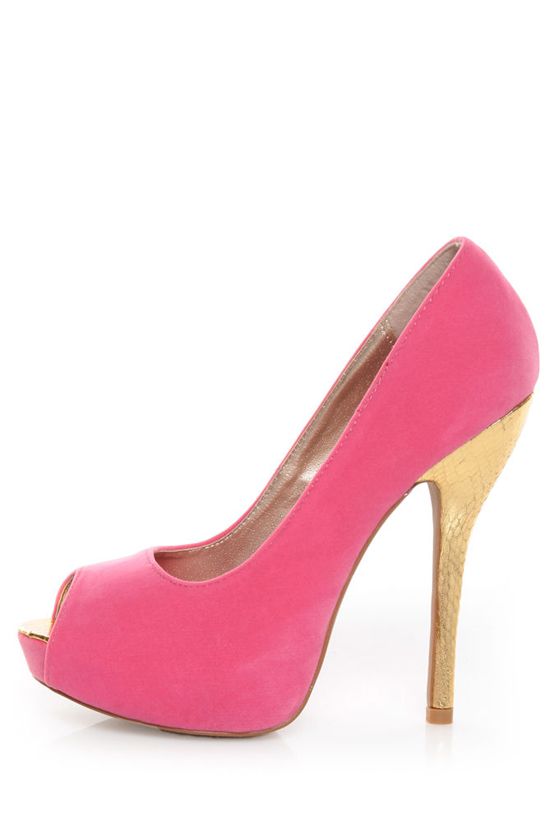 Qupid Heigl 82 Pink Velvet & Gold Peep Toe Pumps