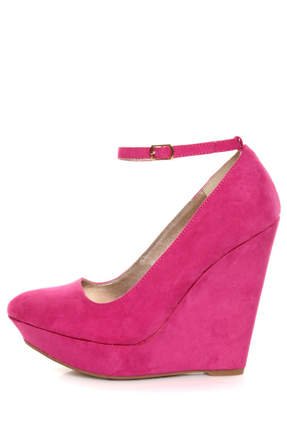 Qupid Pulse 02 Fuchsia Suede Pointy Toe Platform Wedges