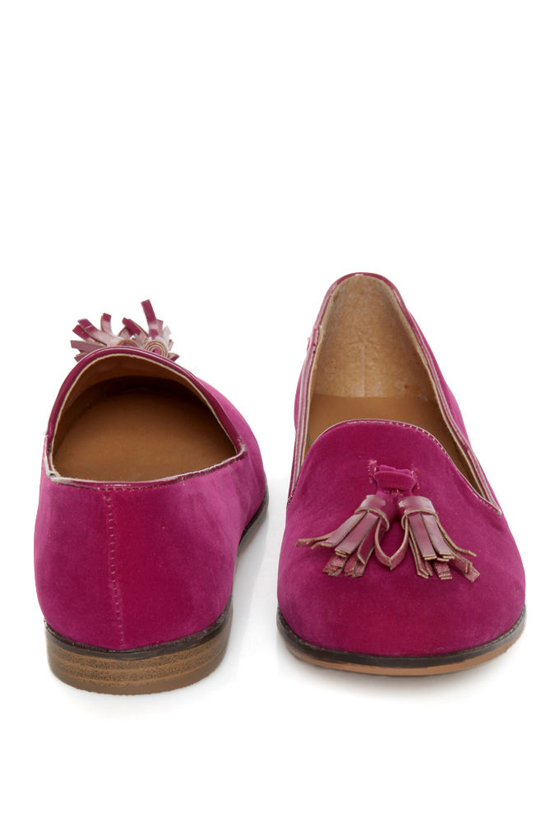 Qupid Strip 40 Berry Velvet Tassel Smoking Slipper Flats
