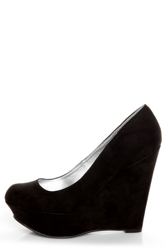 Qupid Worthy 01X Black Suede Platform Wedges