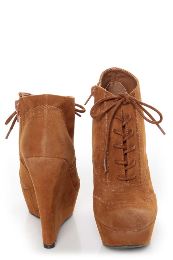 Qupid Worthy 27 Rust Oil Finish Lace-Up Oxford Wedges