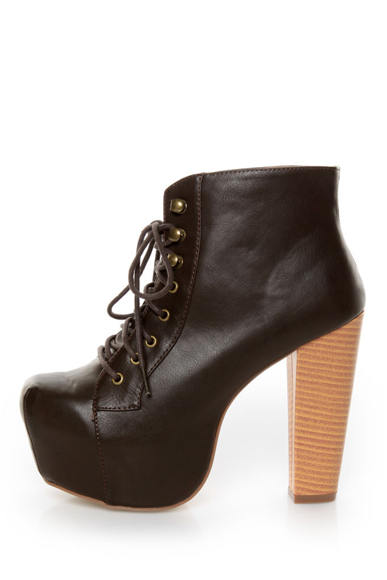Shoe Republic LA Step Brown Lace-Up Platform Ankle Boots