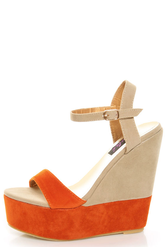 shyicelia09orange.jpg