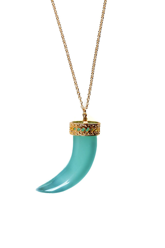 Tooth and Claw Necklace