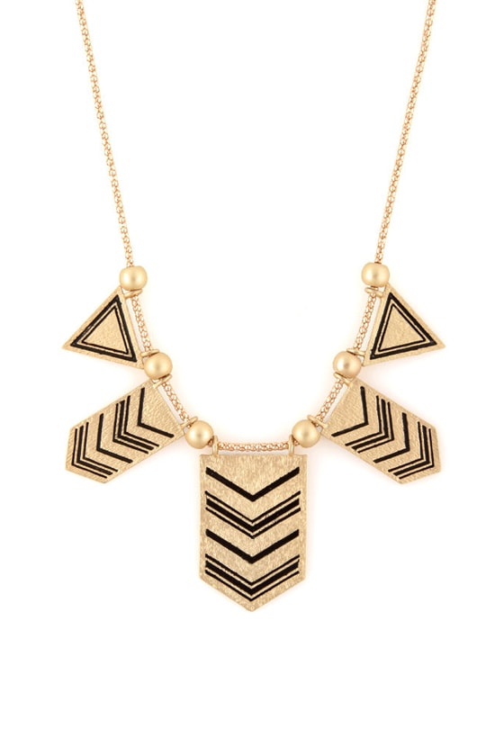 Arrow Dynamic Gold Necklace
