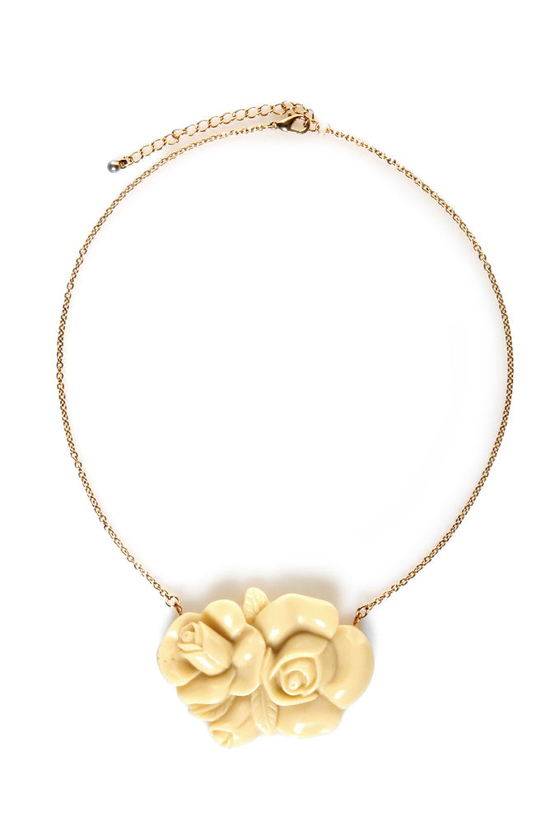 Briar Rose Ivory Rose Necklace