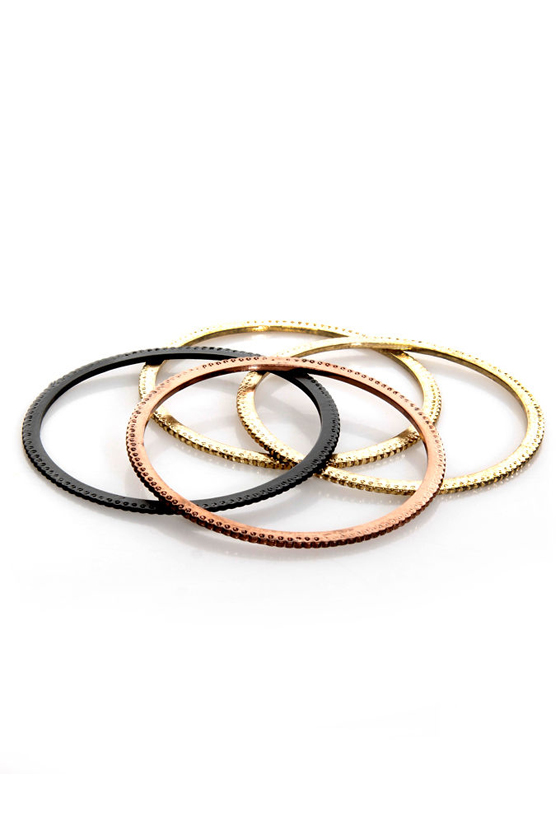 Kiss Kiss Bangle Bangle Gold Bangle Set