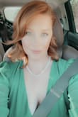 I received so many compliments at my husband's military event. The green is absolutely stunning with my red hair.  I loved the long sleeve for November. The quality of fabric was ok but for the money I feel I got what I paid for.  I will order from Lulus again - Jessica W.