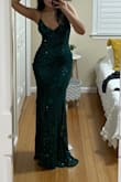 Fits true to size and it's a bit longer on me which I personally prefer>
 Definitely recommend! - Isabela M.