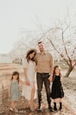 This dress was perfect. I ordered it last minute for our family photos and I loved it - Aurelia O.