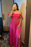 I bought several items for my trip to Costa Rica and my daughter commandeered all for her Caribbean cruise! The picture is actually of my daughter. She is also 5'9" but I do not know her weight. - Amy A.