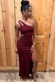 This is the second time getting a dress from Lulus and it did not disappoint. I got an extra small because I wanted it to hug my body and it was the perfect size. I got so many compliments on it and the material is great. - Najwa M.