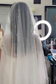 I love this veil so much, it is well made and such a nice length. Perfect for my wedding day! - Megan V.