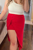 I was very impressed with the quality of this skirt. It's very flattering especially on the abdomen area and smooths everything out. I did wear a bodysuit under which made my stomach flatter as well. - Kayla S.