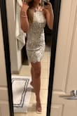 Athletic build with broad shoulders- this is a stunner! definitely looks best with hair worn down and beige/white heels. - Carley J.