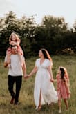 I was so happy with this purchase! I felt very comfortable in it during family photos and it looked amazing - Samantha A.