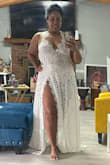 The zíper it's a little hard, but my Puertorrican curves fit perfectly specially my big hips and but 55'. I am happy to get my 40th birthday pictures done in a week. 4 1/2 stars - Lumary A.