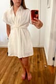 Love that you can use the tie around the waist to make it fit perfectly. Pockets are great too! - Megan W.
