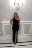 Beautiful dress. I wore it to a wedding. I had to make it shorter. True to size 5'3 118 pounds. Got lots of compliments - Hanan A.