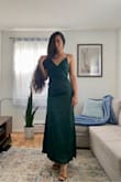 It is a beautiful and formal design, with a little of spice on the back, it is just spectacular. Very confortable to wear. The quality is 10 of 10. I am really pleased with this purchase.! - Yudalys