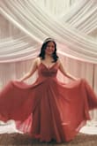 I rarely purchase hair accessories. So, I decided to for a friend's wedding since, obviously, the dress code is fancy. However, I also think that it's also fitting for Prom, too. - Pada V.
