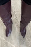 Nice quality I don't recommend these boots for some one that has narrow feets - Mariuxi S.