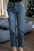 These jeans are my new favorite! It's super comfortable and great quality! - Gabrielle S.