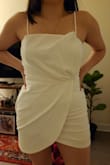 It fits perfectly! I chose the right size with the description of the dress, it is comfortable and looks so beautiful. Fully recommended =L - Alejandra O.
