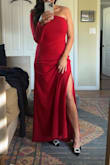 Love this dress and got so many compliments. I am typically a 6 in dresses and the medium was just right. A little tighter would have been my preference but I don't think I could wear the small. - Leah D.