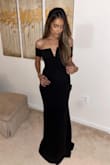 I ordered a Small but an XS would have worked too. I just love how feminine this dress is and my husband was blown away when I wore it. - Amirah V.