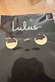 The title is straightforward. The backing on one of the earrings was completely broken and snapped off when my order arrived. I'll be returning this. - Rebecca C.