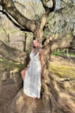 The dress is really perfect, the material is very good! It fits perfectly, I received many compliments in the park and from my friends and family. It's really beautiful. - Giovana B.