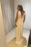La robe est très bien coupée et la couleur très jolie. La matière chic et agréable, la coupe simple mais qui tombe parfaitement - Sylvie C.