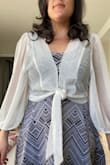It goes perfectly with any summer dress!
I ordered Medium and wear it without the upper clip, and simply tying it at the front.
I wish more colors were available!!
10/10 recommended!!!! - Paulina V.