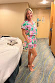 This fit perfectly. I wore it for Caribbean night on a cruise. Really cute! - Kristy P.