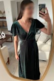 The dress fit me perfectly, the fabric is very nice and comfortable.
The length suited me very well but if you want to wear heels, take into account that they will show a bit. - Andrea G.